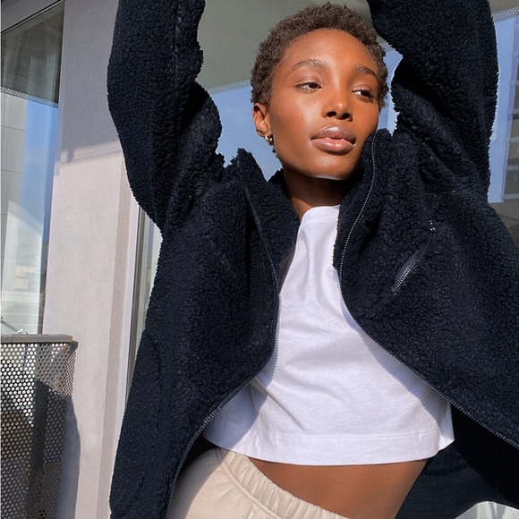 New Aritzia Wilfred Free Teddy Coat in Black - Picture 5 of 9